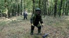 Военни разчистват района край "ЕМКО": Открити са десетки невзривени боеприпаси
