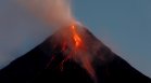 Вулкан в Индонезия изхвърли 3-километров стълб пепел