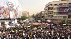 Хиляди в Иран изпратиха убития лидер на "Хамас" Исмаил Хания