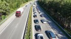 Тапа на АМ "Тракия" заради катастрофа и косене на трева край пътя