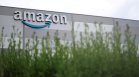 Рекордни печалби в Amazon, докато над 12 300 служители получават помощи за храна