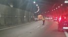 От първо лице: Как румънски ТИР отнесе вентилационна турбина на "Витиня" (ВИДЕО)