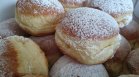 Рецепта за домашни сиренки с кисело мляко и сода