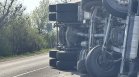 Шофьор на мотофреза загина след сблъсък с камион край Ветово