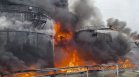 Двама души загинаха при голям пожар в руска рафинерия