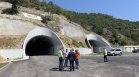 Зам.-министър Захари Христов прави проверка на тунел "Железница"	