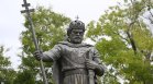 Церемонията за тленните останки на цар Самуил променя движението в София