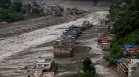 95 жертви и 579 изчезнали след мощното наводнение в Непал и Тибет