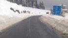 Снеговалеж наложи затварянето на прохода Рожен за камиони над 12 т