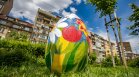 Цветни великденски яйца обагриха центъра на София (СНИМКИ)