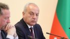 Донев: Търсим равнопоставеност, без да орязваме доходите на държавните служители