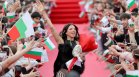 София на крака за Дара: Триумфално посрещане на победителката на "Евровизия" (СНИМКИ)