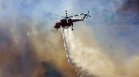 Пожарникари и военни не могат да овладеят огъня до базата на НАТО в Крит