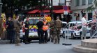 В Париж кола се вряза в тераса на кафене и уби човек