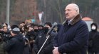 Лукашенко бие тревога: Украйна трупа войски на границата ни