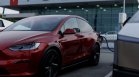 Американка съди Tesla за $10 млн. след катастрофа по време на тестдрайв