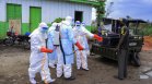 Дезинфекция, маски, медици... Ебола в Конго връща спомените от Ковид времето (СНИМКИ)