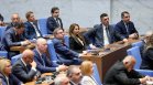 Опозицията скочи срещу орязване на механизма за минималната заплата