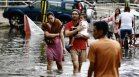 Две жертви и стотици ранени след като тайфунът "Геми" връхлетя Тайван с 227 км/ч (+СНИМКИ)