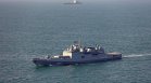 Руски военен кораб стреля срещу яхта в Ламанша