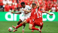 Швейцария триумфира с 2:1 срещу Канада за първото място в група "В"
