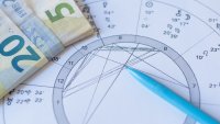 3 зодии ще привлекат невиждан финансов успех през август