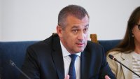 Транспортният министър: На българските летища няма чужди самолети, участващи във военни операции