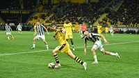 "Локомотив" (Пловдив) победи "Ботев" с 2:0 на "Колежа"