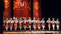 Казанлъшкият ансамбъл "Искра" чества 60 години с пъстър фолклорен концерт