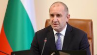 Радев: Получаваме милиарди от Европа, наваксвайки безхаберието и политическата немощ