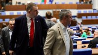 Помилването на "петричкия Ескобар" превърна парламента в предизборна арена
