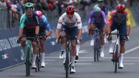 Giro d'Italia в България - колоездачите изминават пътя от Бургас до Велико Търново