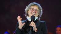 Предложиха Нешка Робева за орден "Стара планина", МС решава днес
