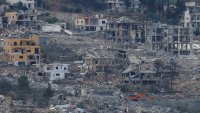 Домове под багерите: Израелска техника разрушава къщи в Мансури (СНИМКИ)