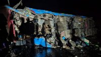 Повече от 20 деца загинаха при катастрофа на училищен автобус в Уганда