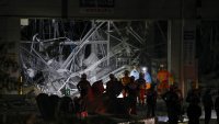 Земетресението в Япония: Жертви след срутването на мол, десетки остават в неизвестност