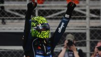 Норис грабна титлата за сезон 2025 във Формула 1 (СНИМКИ + ВИДЕО)