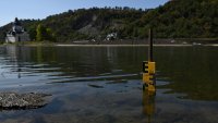 Суша остави 70% от територията на Франция под стриктен режим за водата