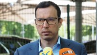Започна премахването на чадърите на "Капитолия", Терзиев със силни думи