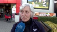 Потребители за цените на храните: "Купуваме само от първа необходимост" (ВИДЕО)