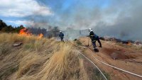 Пожари обхванаха Старозагорско, спряха влаковете София-Бургас (+СНИМКИ)