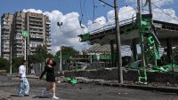 Най-малко осем жертви при руски удари в Украйна за последното денонощие