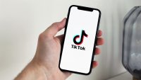 ЕК издаде "заповед за задържане" на платформата TikTok