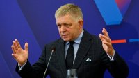 Фицо: Словакия няма да помага на НАТО срещу Русия "заради някакъв си член 5"