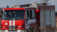 Огнена стихия край Петрич: Вятърът затруднява гасенето