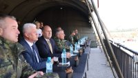 Радев: Дроновете вече доминират напълно бойното поле