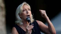 Съдът спира Марин Льо Пен от участие в президентските избори във Франция?