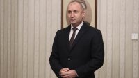 Румен Радев връчи мандата на Росен Желязков, той го върна изпълнен