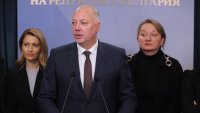 Росен Желязков хвърли оставката на правителството след протестите