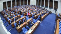 Депутатите защитиха законово журналистите - край на "делата шамари"